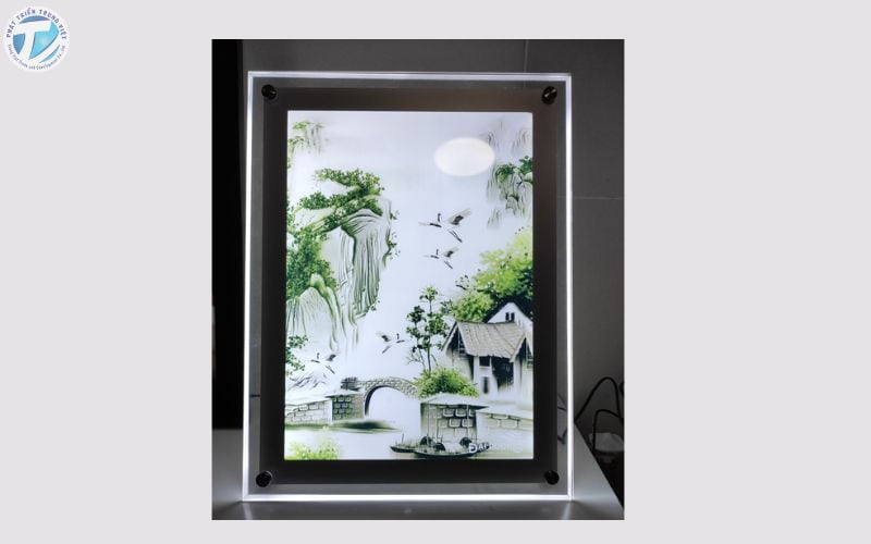 Tranh điện Mica tích hợp công nghệ thông minh